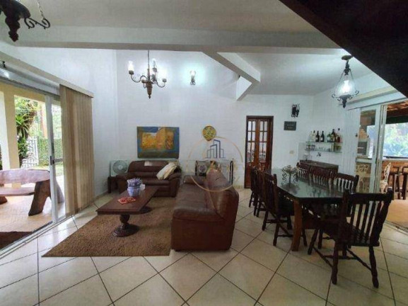 Imagem Sobrado com 5 Quartos à Venda, 249 m² em Praia Do Itamambuca - Ubatuba Imagem Sobrado com 5 Quartos à Venda, 249 m² em Praia Do Itamambuca - Ubatuba