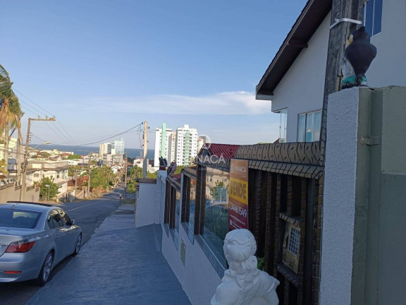 Imagem Sobrado com 5 Quartos à Venda, 520 m² em Centro - Barra Velha Imagem Sobrado com 5 Quartos à Venda, 520 m² em Centro - Barra Velha