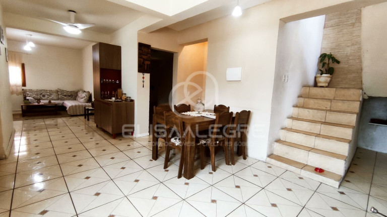 Imagem Sobrado com 3 Quartos à Venda, 162 m² em Igara - Canoas