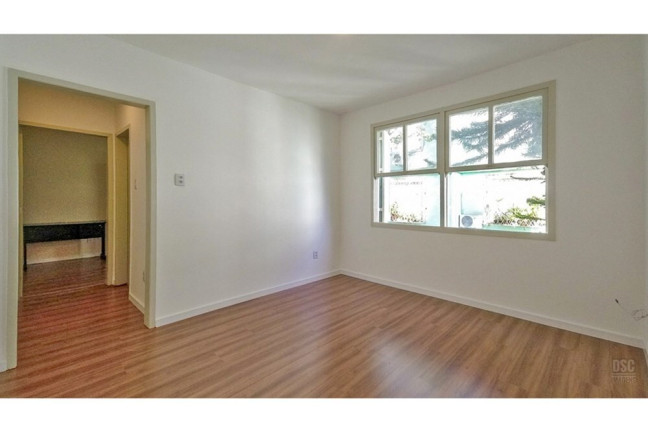 Imagem Imóvel com 2 Quartos à Venda, 55 m² em Santa Tereza - Porto Alegre Imagem Imóvel com 2 Quartos à Venda, 55 m² em Santa Tereza - Porto Alegre