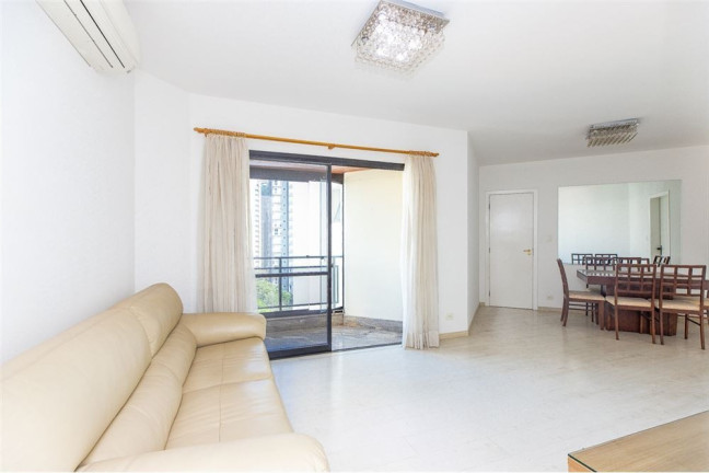 Imagem Apartamento com 3 Quartos à Venda, 112 m² em Moema - São Paulo