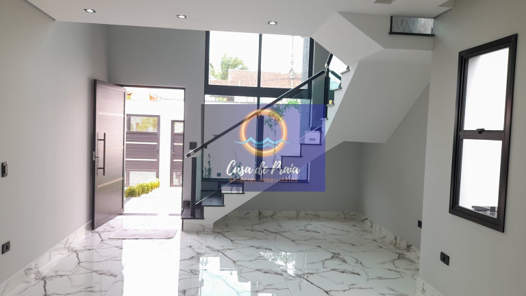 Imagem Sobrado com 4 Quartos à Venda, 210 m² em Estância São José - Peruíbe Imagem Sobrado com 4 Quartos à Venda, 210 m² em Estância São José - Peruíbe