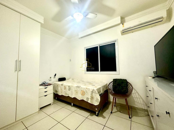 Imagem Casa com 3 Quartos à Venda, 136 m² em Jardim Camburi - Vitória