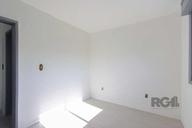 Imagem Imóvel com 2 Quartos à Venda, 110 m² em Camaquã - Porto Alegre Imagem Imóvel com 2 Quartos à Venda, 110 m² em Camaquã - Porto Alegre