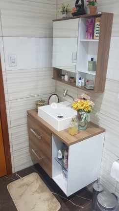 Imagem Casa com 2 Quartos à Venda, 62 m²