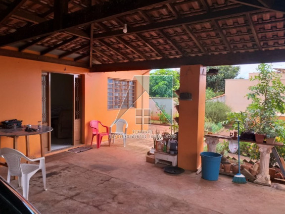Imagem Casa com 2 Quartos à Venda, 151 m² em Jardim Alvorada - Cravinhos Imagem Casa com 2 Quartos à Venda, 151 m² em Jardim Alvorada - Cravinhos