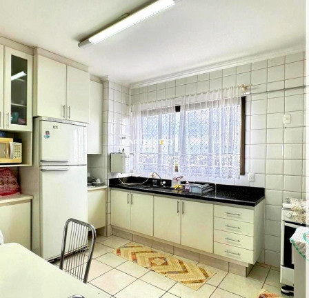 Imagem Apartamento com 3 Quartos à Venda, 137 m² Imagem Apartamento com 3 Quartos à Venda, 137 m²