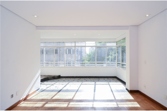 Imagem Apartamento com 3 Quartos à Venda, 188 m² em Cerqueira César - São Paulo