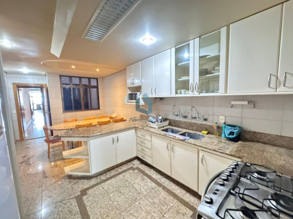 Imagem Apartamento com 4 Quartos à Venda, 250 m² em Centro - Cabo Frio