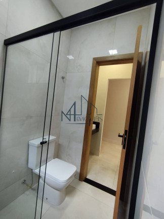 Imagem Casa com 3 Quartos à Venda, 236 m² em Setor Orientville - Goiânia Imagem Casa com 3 Quartos à Venda, 236 m² em Setor Orientville - Goiânia
