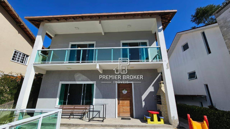 Imagem Casa com 3 Quartos à Venda, 180 m² em Albuquerque - Teresópolis Imagem Casa com 3 Quartos à Venda, 180 m² em Albuquerque - Teresópolis