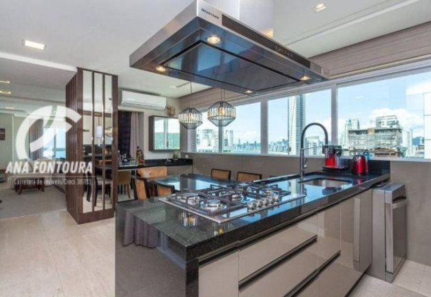Imagem Cobertura com 3 Quartos à Venda, 222 m² em Pioneiros - Balneário Camboriú Imagem Cobertura com 3 Quartos à Venda, 222 m² em Pioneiros - Balneário Camboriú