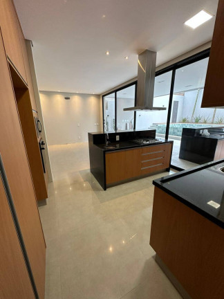 Casa com 3 Quartos à Venda, 305 m² em Swiss Park - Campinas