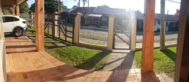 Sobrado com 3 Quartos à Venda, 88 m² em Capão Novo - Capao Da Canoa