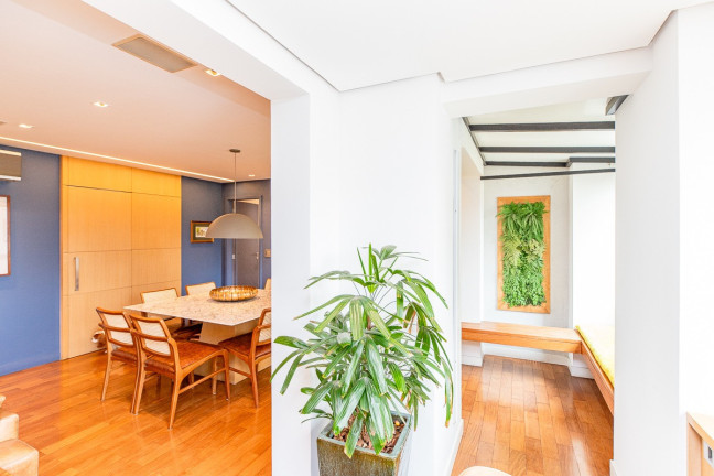 Imagem Apartamento com 3 Quartos à Venda, 137 m² em Moema - São Paulo