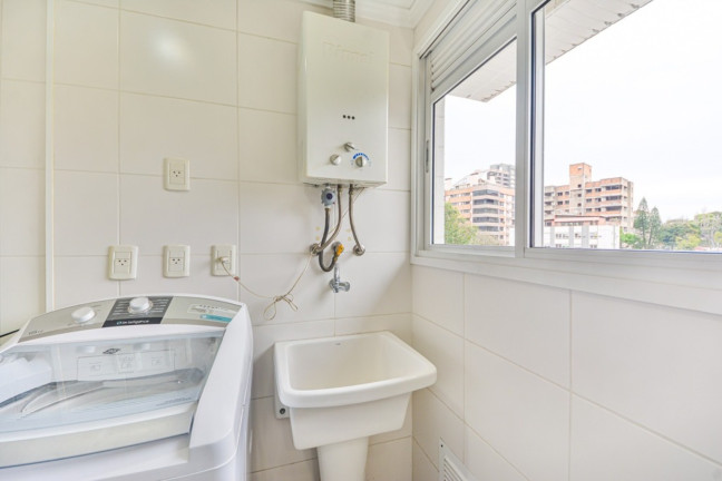 Imagem Imóvel com 1 Quarto à Venda, 51 m² em Petrópolis - Porto Alegre Imagem Imóvel com 1 Quarto à Venda, 51 m² em Petrópolis - Porto Alegre