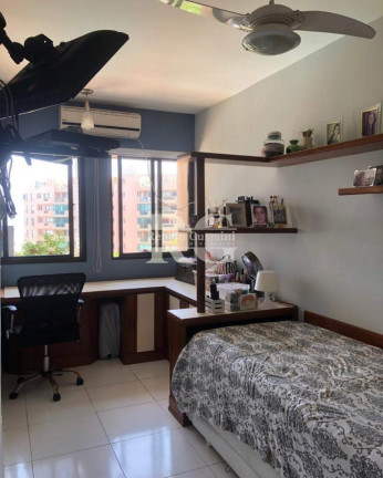 Imagem Apartamento com 4 Quartos à Venda, 162 m² em Barra Da Tijuca - Rio De Janeiro