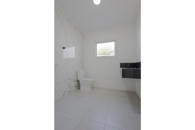 Imagem Casa com 3 Quartos à Venda, 228 m² em Teresópolis - Porto Alegre Imagem Casa com 3 Quartos à Venda, 228 m² em Teresópolis - Porto Alegre