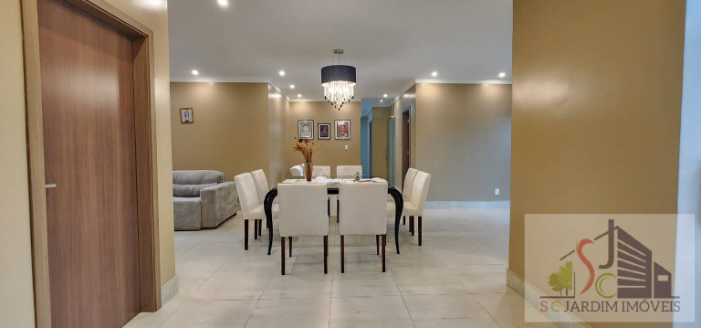 Imagem Casa com 4 Quartos à Venda, 283 m² em Adrianópolis - Manaus