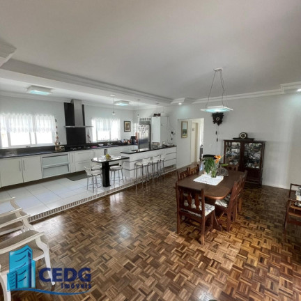 Imagem Casa com 3 Quartos à Venda, 396 m² em Boqueirão - Curitiba Imagem Casa com 3 Quartos à Venda, 396 m² em Boqueirão - Curitiba