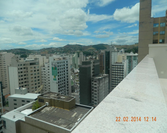 Imagem Imóvel com 5 Quartos à Venda, 190 m² em São Mateus - Juiz De Fora