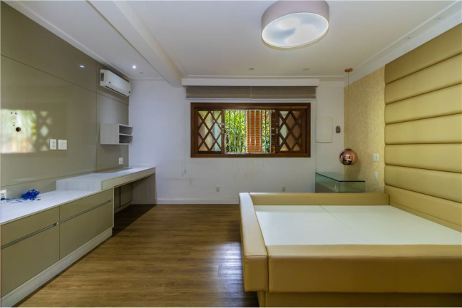 Imagem Casa com 5 Quartos à Venda, 315 m² em Vila Prudente - São Paulo Imagem Casa com 5 Quartos à Venda, 315 m² em Vila Prudente - São Paulo