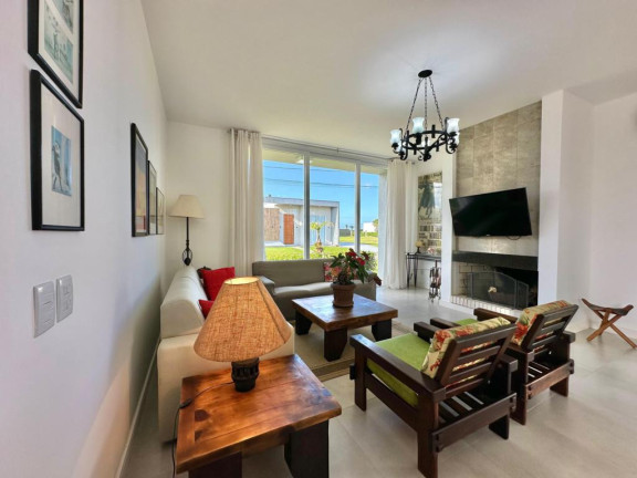 Imagem Casa com 3 Quartos à Venda, 151 m² em Atlantida Sul - Capao Da Canoa Imagem Casa com 3 Quartos à Venda, 151 m² em Atlantida Sul - Capao Da Canoa