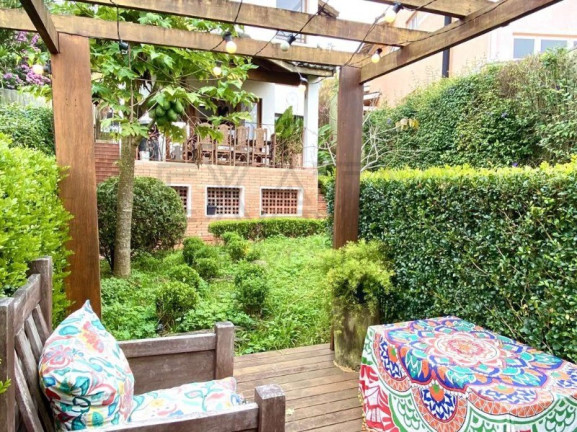 Imagem Imóvel com 4 Quartos à Venda, 325 m² em Moinho Velho - Cotia Imagem Imóvel com 4 Quartos à Venda, 325 m² em Moinho Velho - Cotia