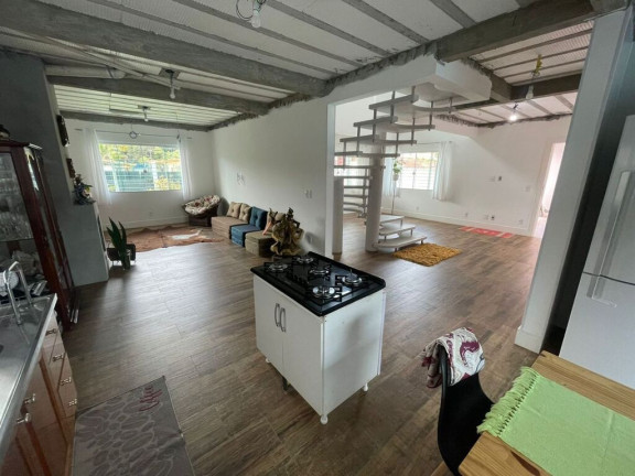 Imagem Casa com 4 Quartos à Venda, 232 m² em Governador Celso Ramos - Governador Celso Ramos