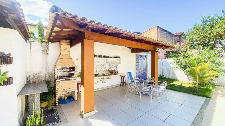 Imagem Casa com 4 Quartos à Venda, 230 m² em Praia Do Morro - Guarapari Imagem Casa com 4 Quartos à Venda, 230 m² em Praia Do Morro - Guarapari