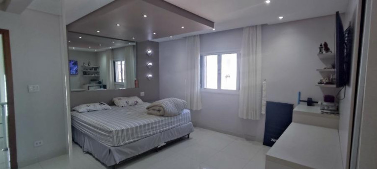 Imagem Casa com 1 Quarto à Venda, 120 m² em Vila Jacuí - São Paulo Imagem Casa com 1 Quarto à Venda, 120 m² em Vila Jacuí - São Paulo