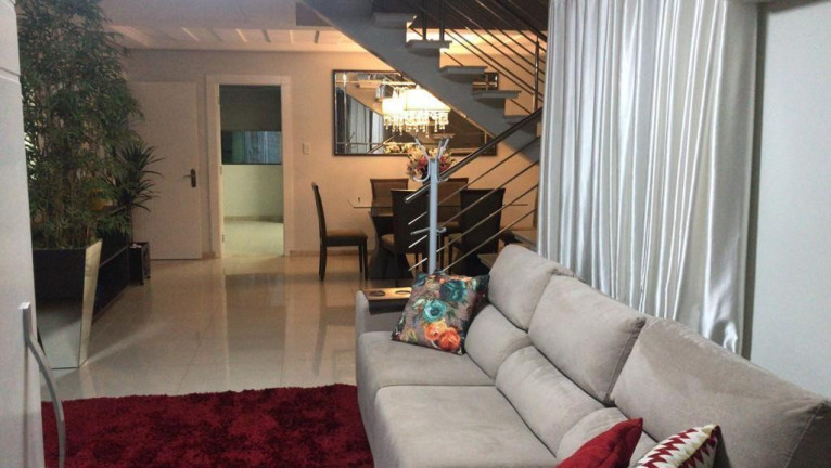 Imagem Casa com 3 Quartos à Venda, 233 m² em Centro - Chapecó Imagem Casa com 3 Quartos à Venda, 233 m² em Centro - Chapecó