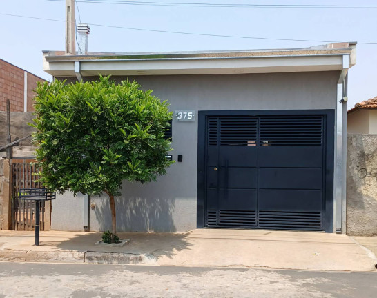 Casa com 3 Quartos à Venda, 138 m² em Jardim Dolores - Vargem Grande Do Sul