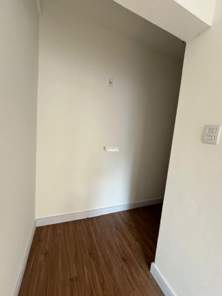 Imagem Imóvel com 1 Quarto à Venda, 32 m² em Centro Historico - Porto Alegre Imagem Imóvel com 1 Quarto à Venda, 32 m² em Centro Historico - Porto Alegre