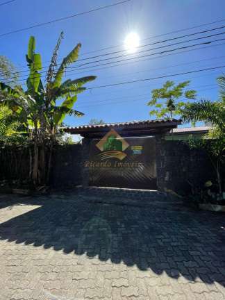 Casa com 3 Quartos à Venda, 227 m² em Ponta Grossa - Ubatuba