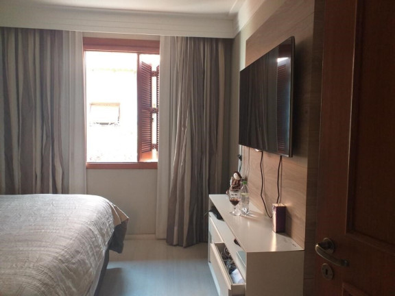 Imagem Casa de Condomínio com 3 Quartos à Venda, 230 m² em Santa Tereza - Porto Alegre