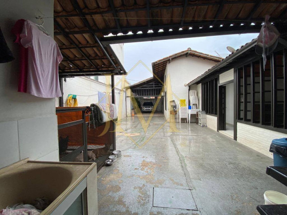 Imagem Casa com 5 Quartos à Venda, 303 m² em Professores - Coronel Fabriciano Imagem Casa com 5 Quartos à Venda, 303 m² em Professores - Coronel Fabriciano