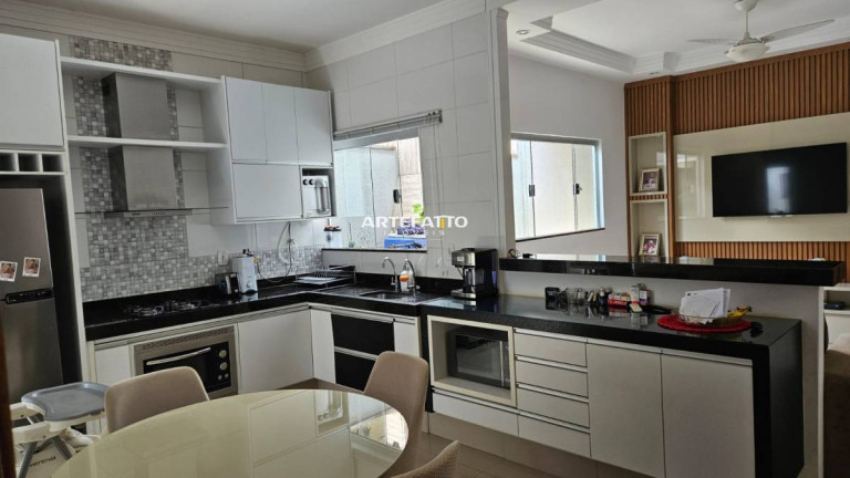 Imagem Casa com 3 Quartos à Venda, 88 m² Imagem Casa com 3 Quartos à Venda, 88 m²