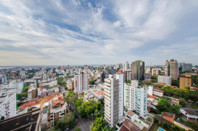Imagem Imóvel com 4 Quartos à Venda, 310 m² em Bela Vista - Porto Alegre Imagem Imóvel com 4 Quartos à Venda, 310 m² em Bela Vista - Porto Alegre