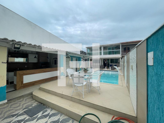 Casa com 2 Quartos à Venda, 290 m² em Unamar - Cabo Frio