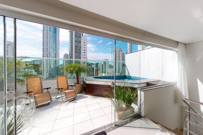 Imagem Cobertura com 4 Quartos à Venda, 340 m² em Centro - Balneário Camboriú