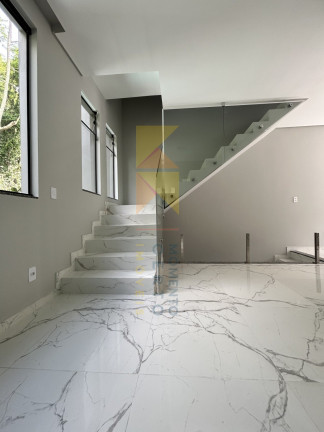 Imagem Sobrado com 3 Quartos à Venda, 144 m² em água Verde - Blumenau Imagem Sobrado com 3 Quartos à Venda, 144 m² em água Verde - Blumenau