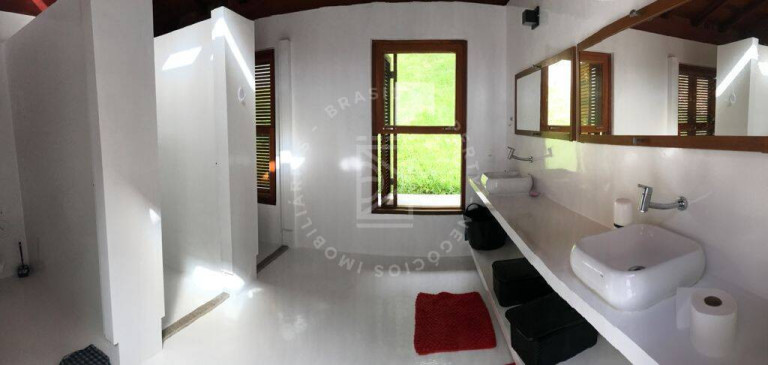 Imagem Casa com 5 Quartos à Venda, 340 m² em Centro - Angra Dos Reis Imagem Casa com 5 Quartos à Venda, 340 m² em Centro - Angra Dos Reis