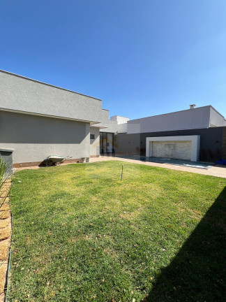 Imagem Casa com 3 Quartos à Venda, 209 m² em Setor Faiçalville - Goiânia Imagem Casa com 3 Quartos à Venda, 209 m² em Setor Faiçalville - Goiânia