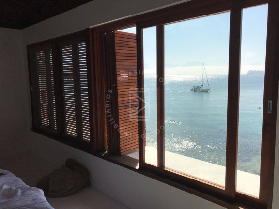 Imagem Casa com 5 Quartos à Venda, 340 m² em Centro - Angra Dos Reis Imagem Casa com 5 Quartos à Venda, 340 m² em Centro - Angra Dos Reis