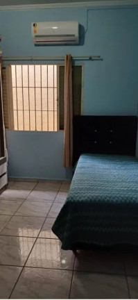 Imagem Imóvel com 3 Quartos à Venda, 114 m² em Maracanã - Praia Grande Imagem Imóvel com 3 Quartos à Venda, 114 m² em Maracanã - Praia Grande