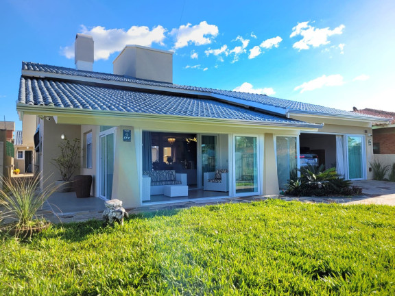 Imagem Casa com 3 Quartos à Venda, em Atlantida - Xangri-lá Imagem Casa com 3 Quartos à Venda, em Atlantida - Xangri-lá