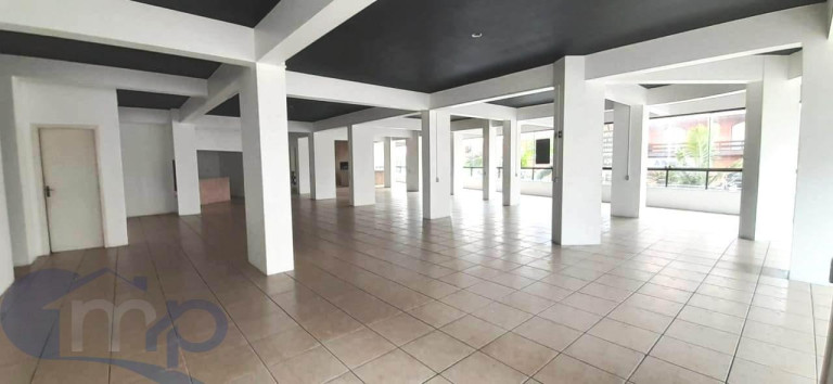 Sala Comercial à Venda, 382 m² em Centro - Torres