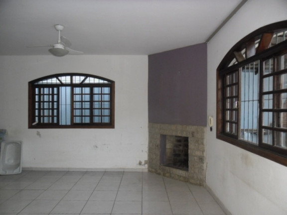 Imagem Casa com 5 Quartos à Venda, 230 m² em Cid. Jardim - Jacareí Imagem Casa com 5 Quartos à Venda, 230 m² em Cid. Jardim - Jacareí
