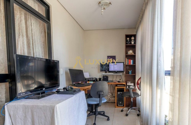 Imagem Imóvel com 4 Quartos à Venda, 147 m² em Funcionários - Belo Horizonte Imagem Imóvel com 4 Quartos à Venda, 147 m² em Funcionários - Belo Horizonte